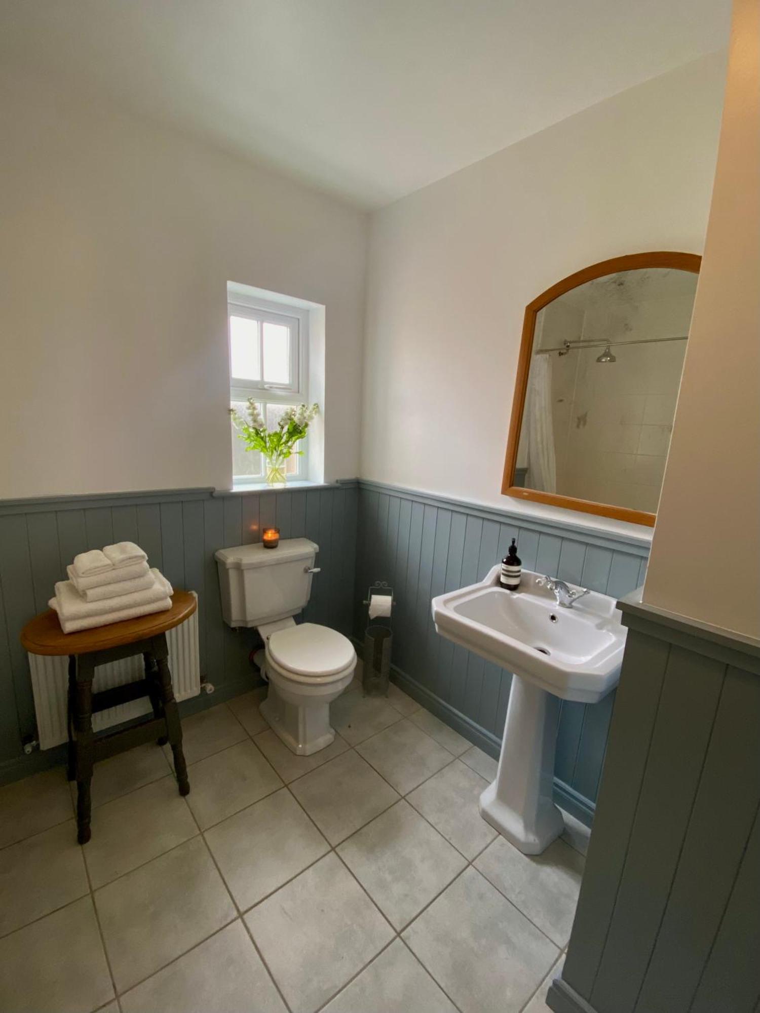 Shanakeever Farm - 3 Bedroom Apartment Clifden Exterior photo