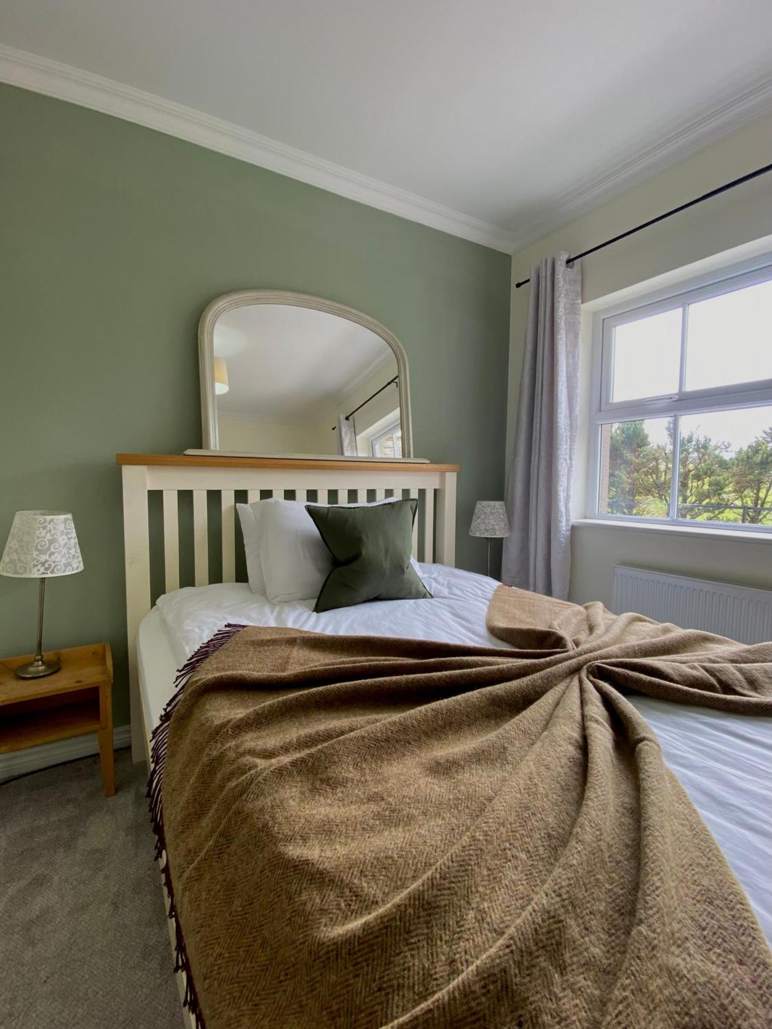 Shanakeever Farm - 3 Bedroom Apartment Clifden Exterior photo