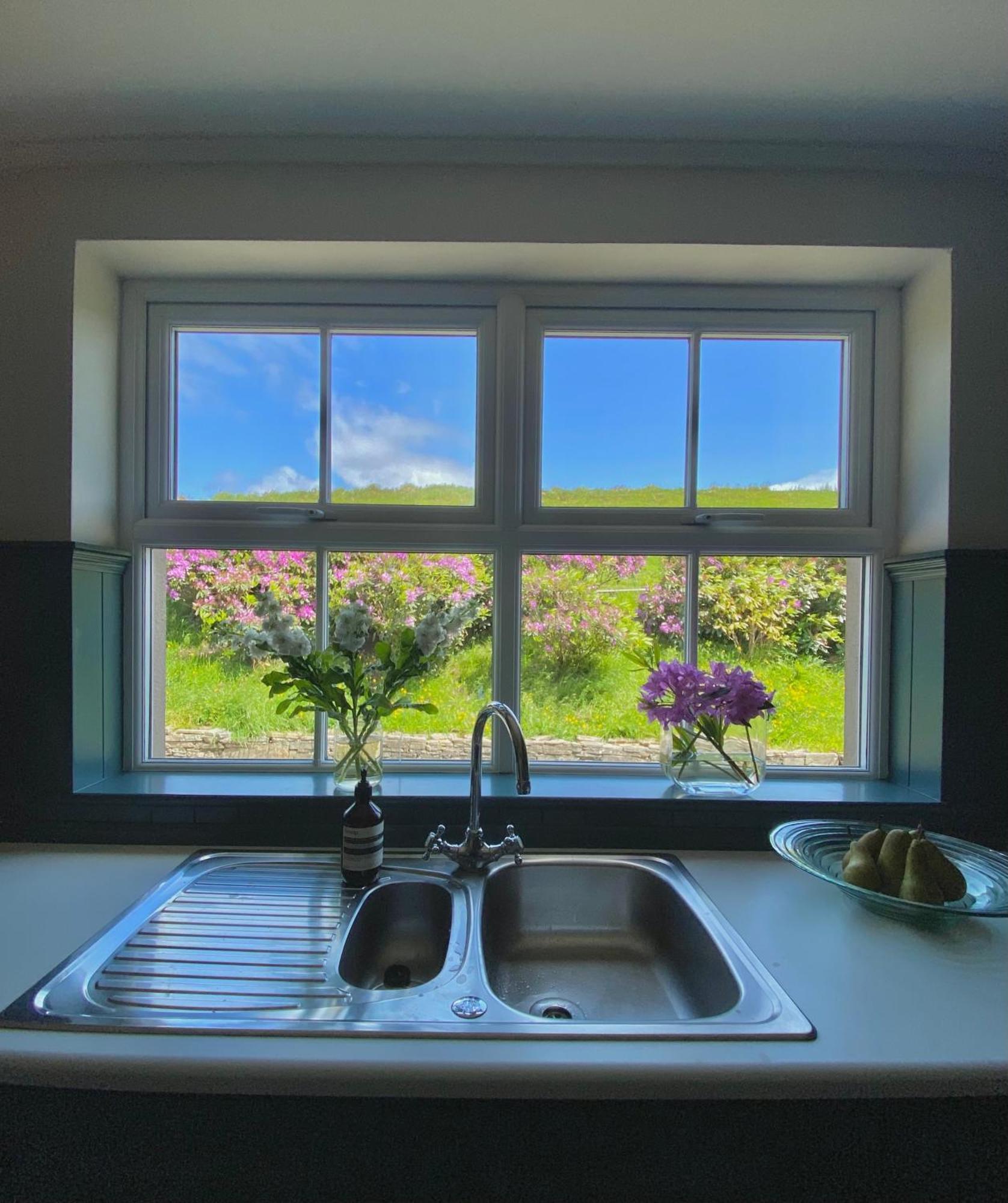Shanakeever Farm - 3 Bedroom Apartment Clifden Exterior photo